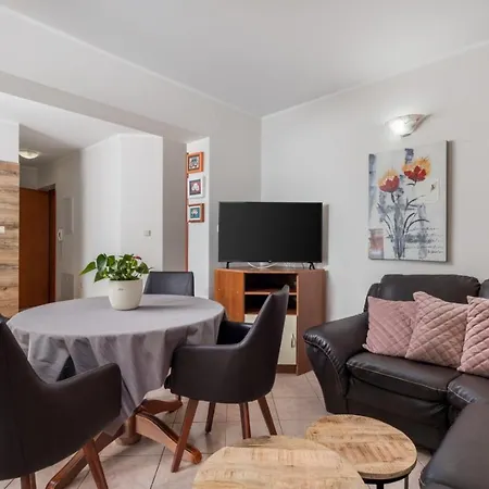 Dani Bogdesic Appartamento