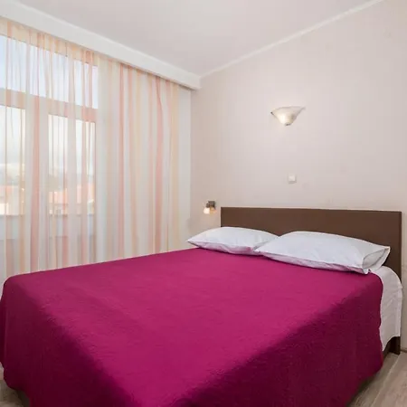 Dani Bogdesic Apartament *